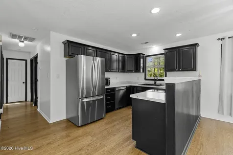 429 Kenwood Drive Jacksonville NC 28540