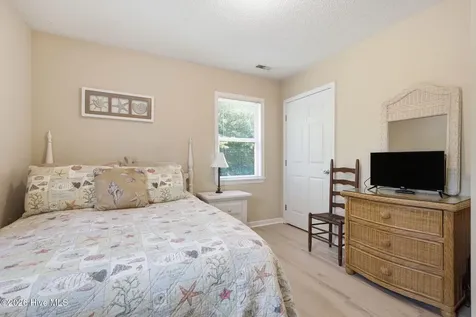 305 Osprey Ridge Drive Emerald Isle NC 28594