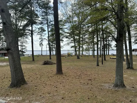 121 & 123 Pueblo Trail Edenton NC 27932