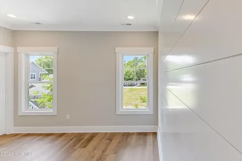 125 NW 19th Street Oak Island NC 28465