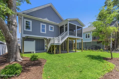 125 NW 19th Street Oak Island NC 28465