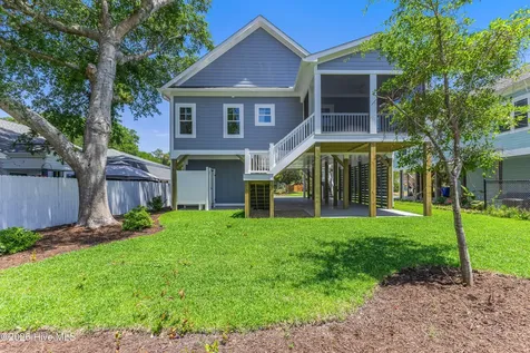 125 NW 19th Street Oak Island NC 28465