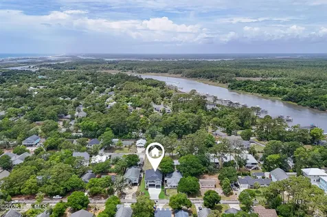 125 NW 19th Street Oak Island NC 28465