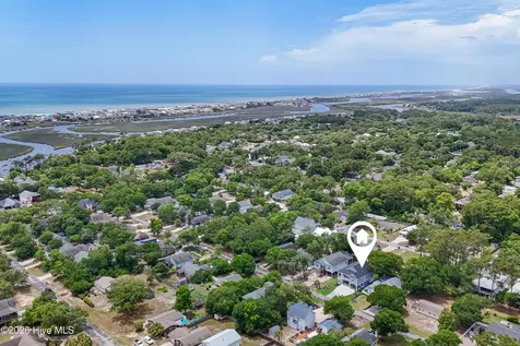 125 NW 19th Street Oak Island NC 28465