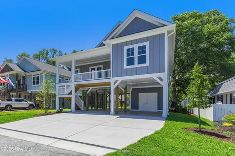 125 NW 19th Street Oak Island NC 28465