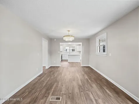 404 Maplehurst Drive Jacksonville NC 28540