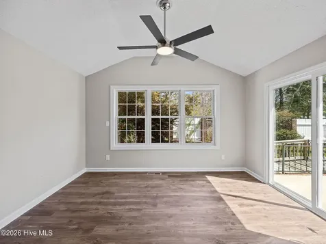 404 Maplehurst Drive Jacksonville NC 28540