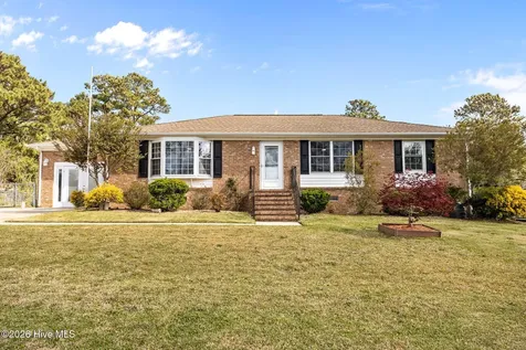 404 Maplehurst Drive Jacksonville NC 28540