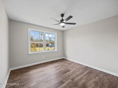404 Maplehurst Drive Jacksonville NC 28540