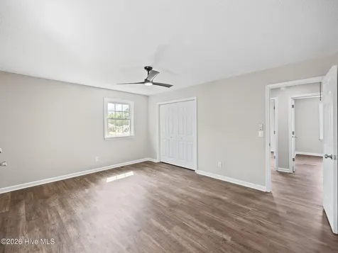 404 Maplehurst Drive Jacksonville NC 28540