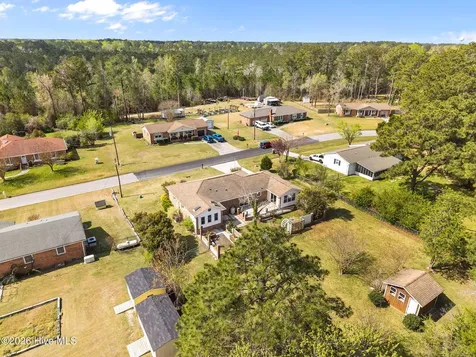 404 Maplehurst Drive Jacksonville NC 28540