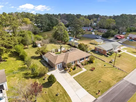 404 Maplehurst Drive Jacksonville NC 28540