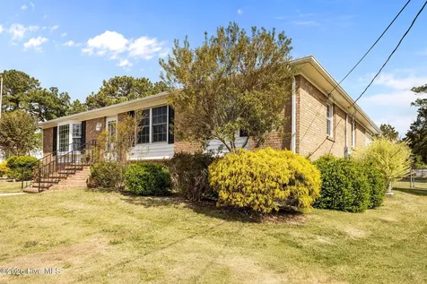 404 Maplehurst Drive Jacksonville NC 28540