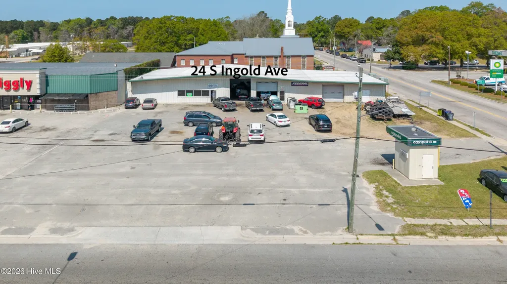 24 S Ingold Avenue Garland NC 28441