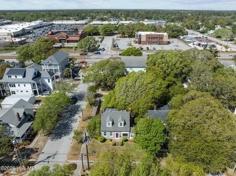 2812 Evans Street Morehead City NC 28557