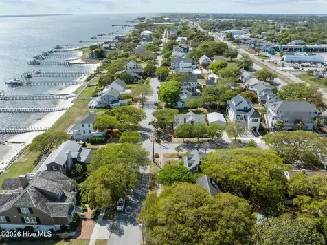 2812 Evans Street Morehead City NC 28557