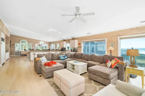 469 Maritime Place Pine Knoll Shores NC 28512