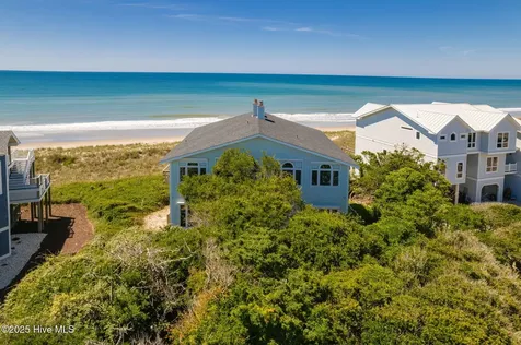 469 Maritime Place Pine Knoll Shores NC 28512