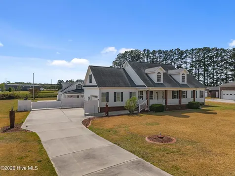 819 Badger Circle Greenville NC 27834