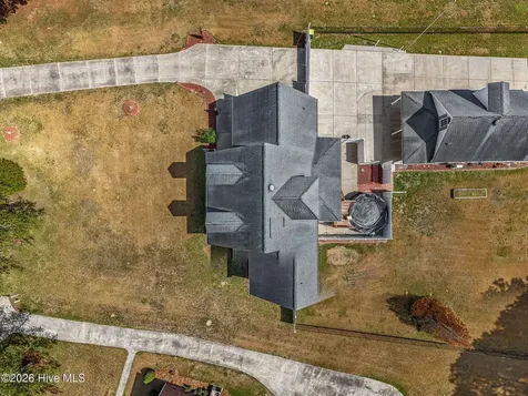 819 Badger Circle Greenville NC 27834