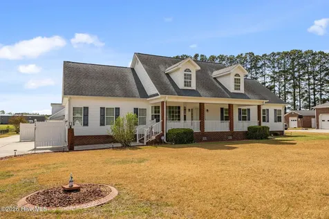 819 Badger Circle Greenville NC 27834