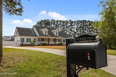 819 Badger Circle Greenville NC 27834