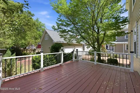 804 Pollock Street New Bern NC 28562