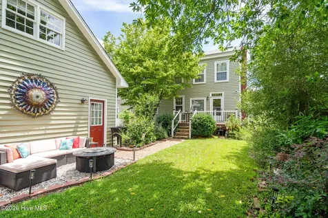 804 Pollock Street New Bern NC 28562