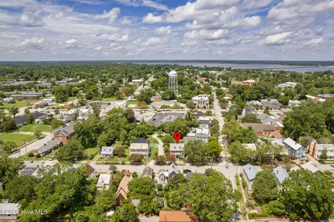 804 Pollock Street New Bern NC 28562