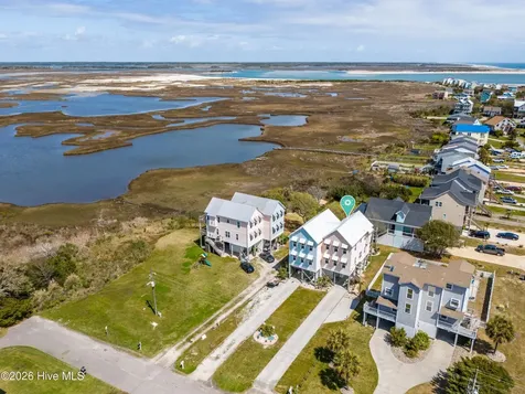 208-2 Gysgt D W Boatman Drive North Topsail Beach NC 28460