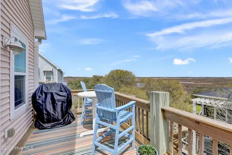 208-2 Gysgt D W Boatman Drive North Topsail Beach NC 28460