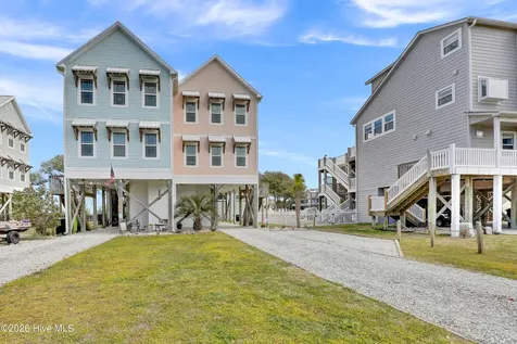 208-2 Gysgt D W Boatman Drive North Topsail Beach NC 28460