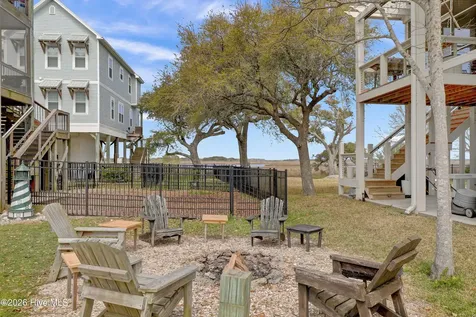 208-2 Gysgt D W Boatman Drive North Topsail Beach NC 28460