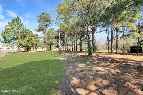 4609 Lobelia Road Vass NC 28394