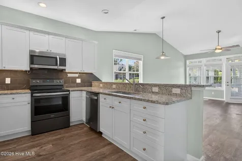 4258 Anderson Drive SE Southport NC 28461