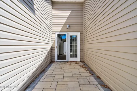 4258 Anderson Drive SE Southport NC 28461