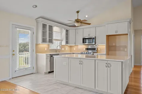 305 Joan Court Beaufort NC 28516