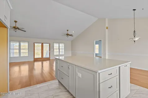 305 Joan Court Beaufort NC 28516