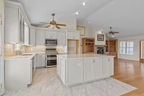 305 Joan Court Beaufort NC 28516