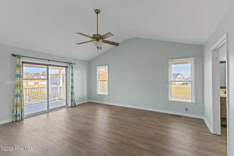 305 Joan Court Beaufort NC 28516