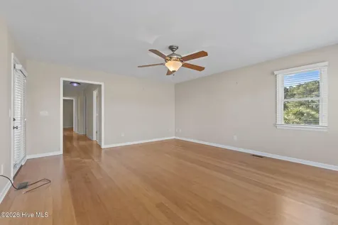 305 Joan Court Beaufort NC 28516