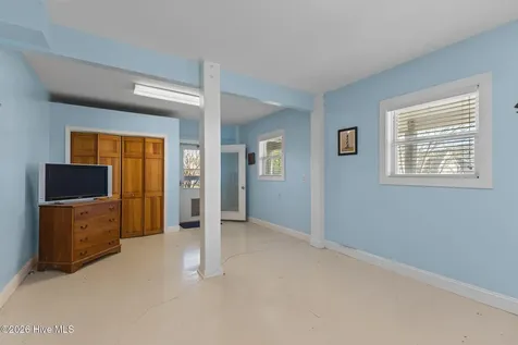 305 Joan Court Beaufort NC 28516