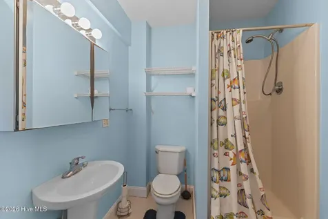 305 Joan Court Beaufort NC 28516