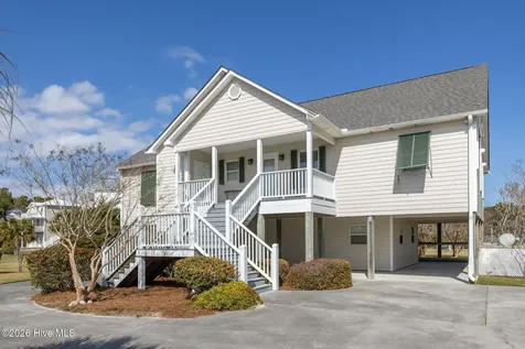 305 Joan Court Beaufort NC 28516