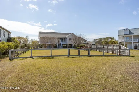 305 Joan Court Beaufort NC 28516
