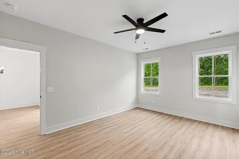86 Whispering Pines Court Hampstead NC 28443