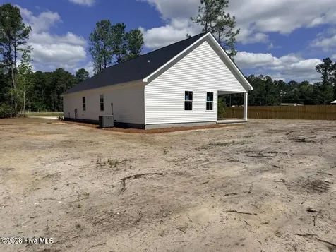86 Whispering Pines Court Hampstead NC 28443