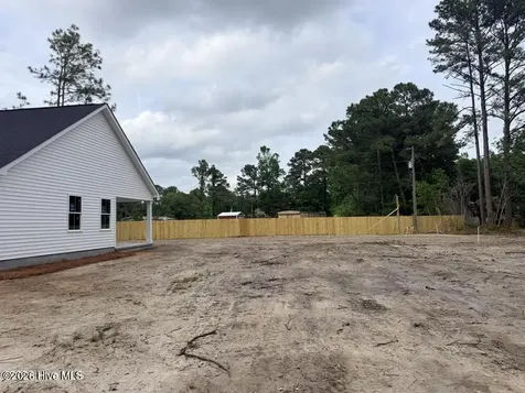 86 Whispering Pines Court Hampstead NC 28443