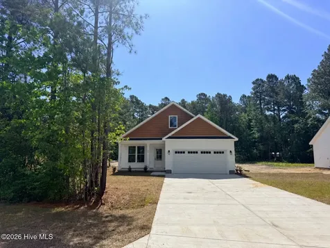 86 Whispering Pines Court Hampstead NC 28443