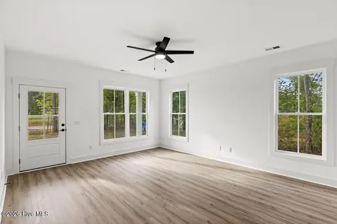 86 Whispering Pines Court Hampstead NC 28443